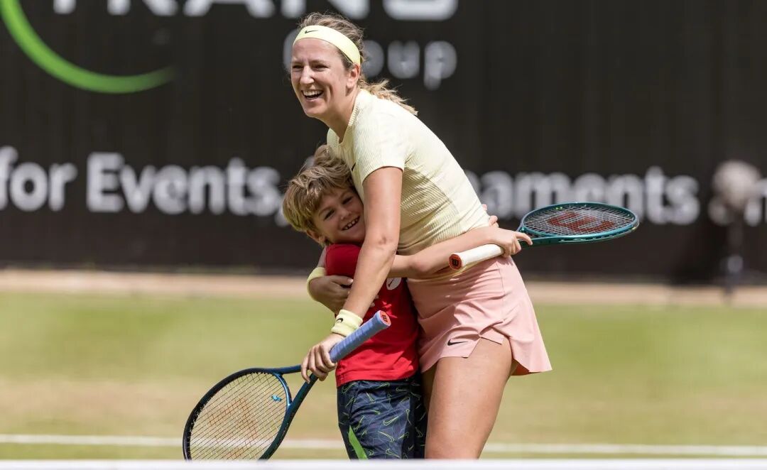 AYX-包含阿扎伦卡迎来五赛季高光表现，RNG球迷沸腾！的词条